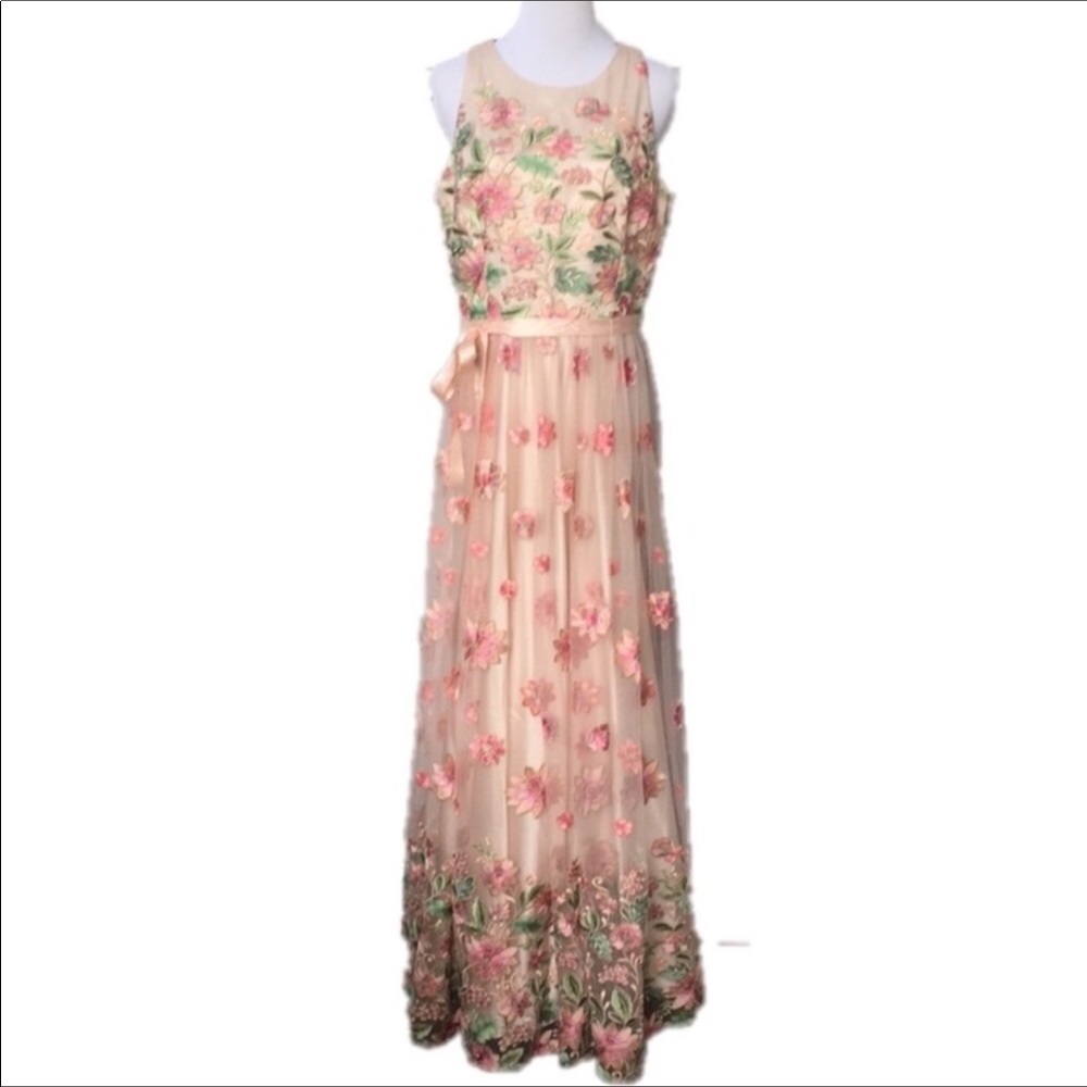 Tahari ASL Sleeveless Floral Embroidered Dress